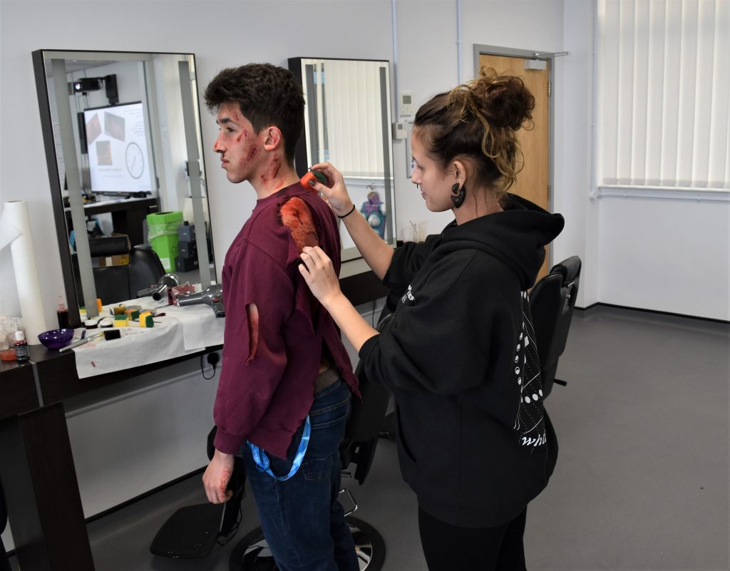 Special effects students create gory injuries for practical project UCW