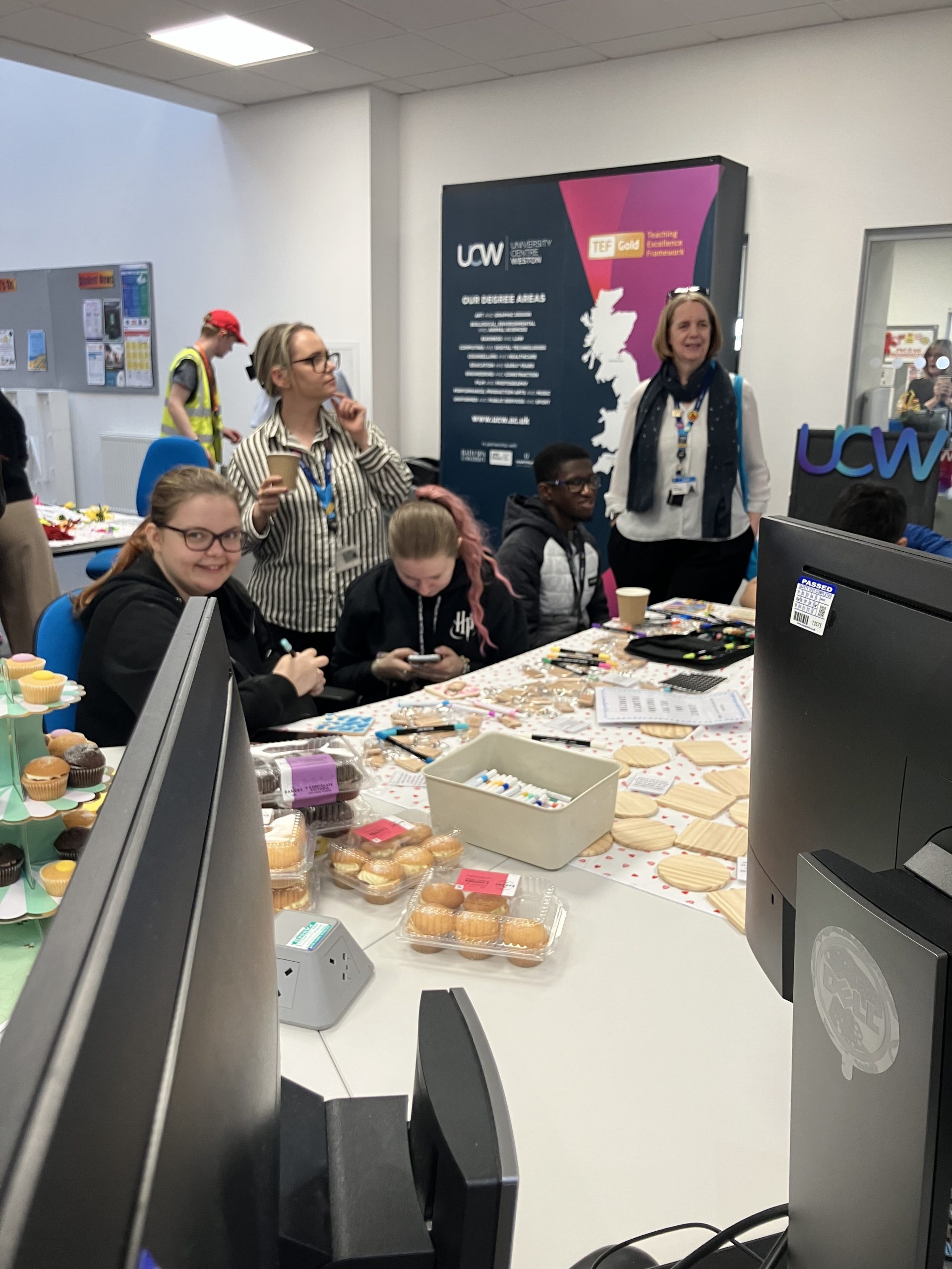Cake and Make Session