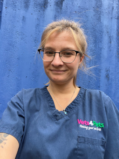 Featured image for “UCW Alumnus Luiza Excelling as Student Veterinary Nurse”