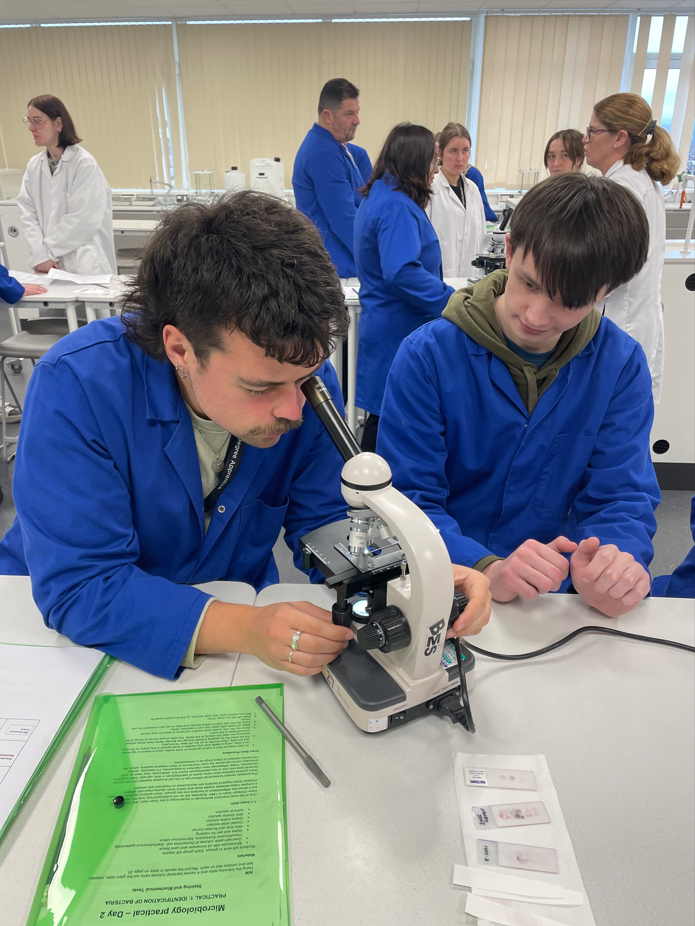 Featured image for “Environmental Health Students Take Part in Microbiology Labs”