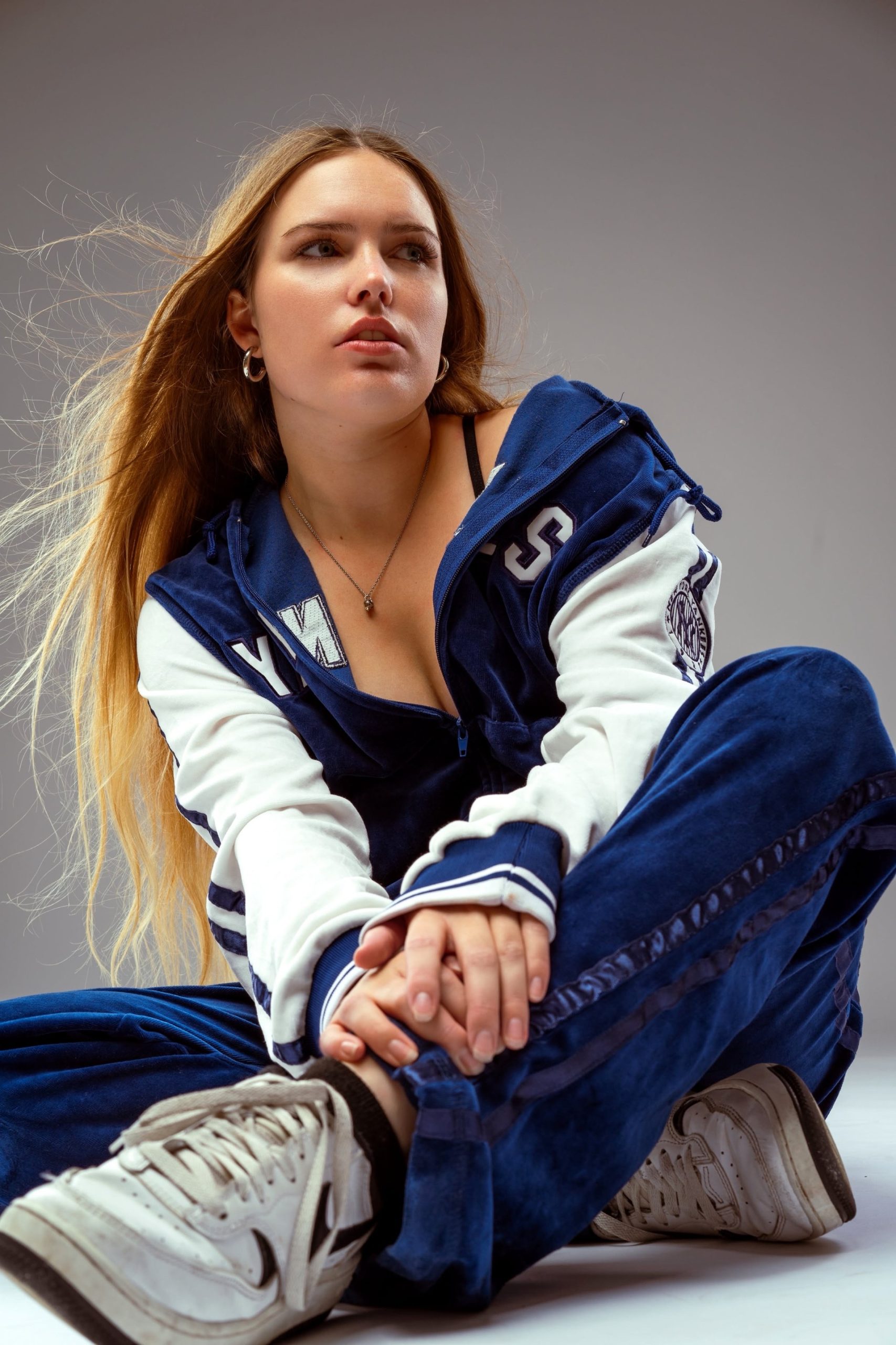 Linzi Ray